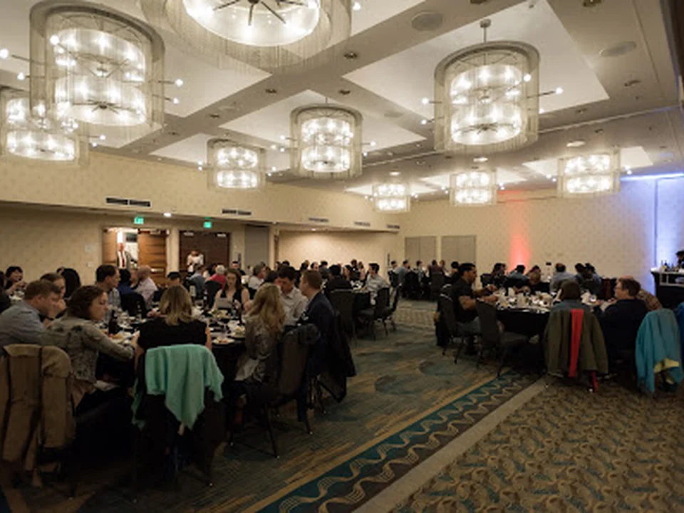 The Dinner Detective Murder Mystery Show - Seattle