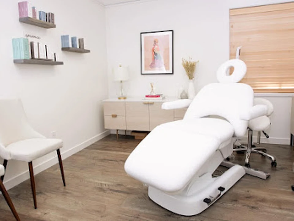 The Glow Clinic