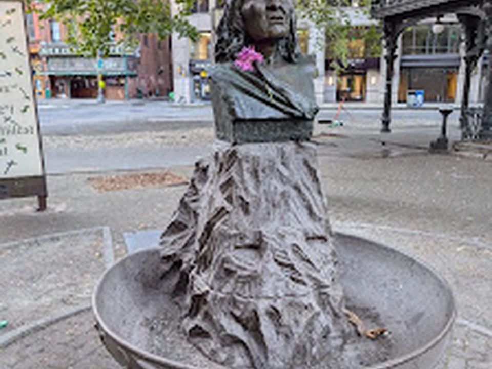 Chief Seattle Fountain