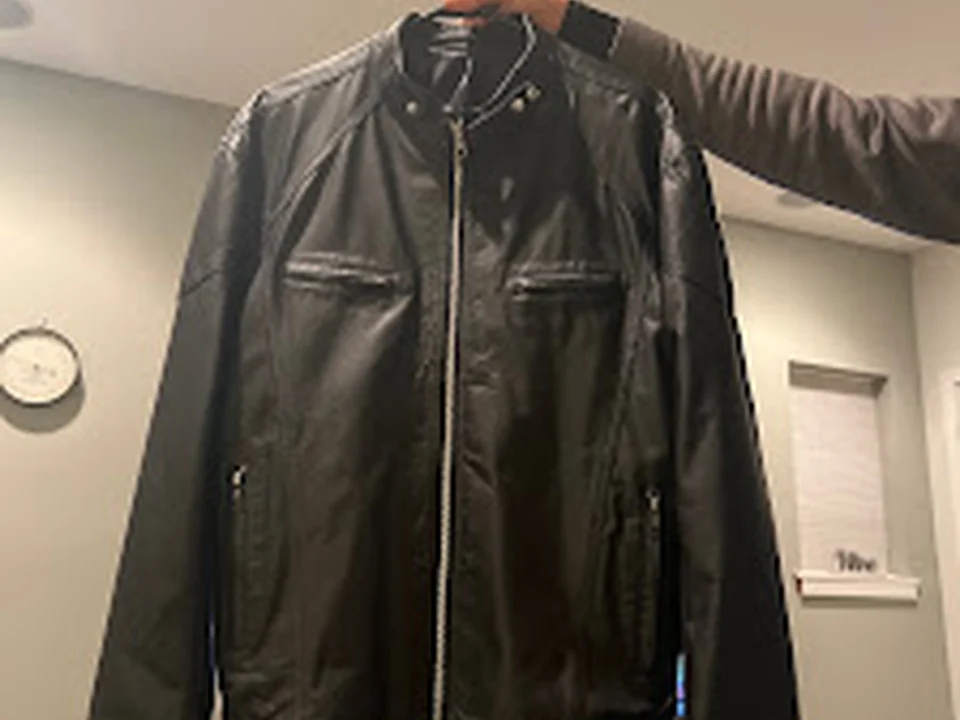Alam Alterations, Seattle