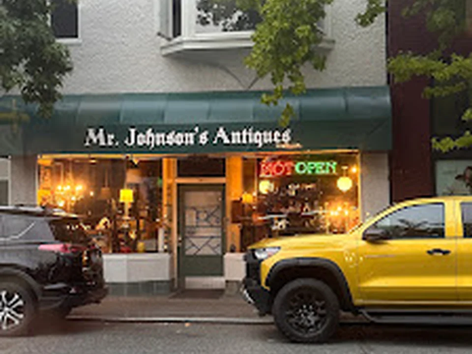 Mr Johnson's Antiques, Seattle