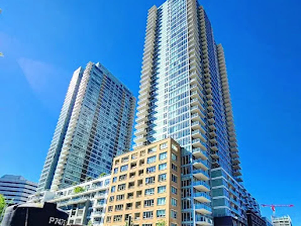 Insignia By Bosa, Seattle