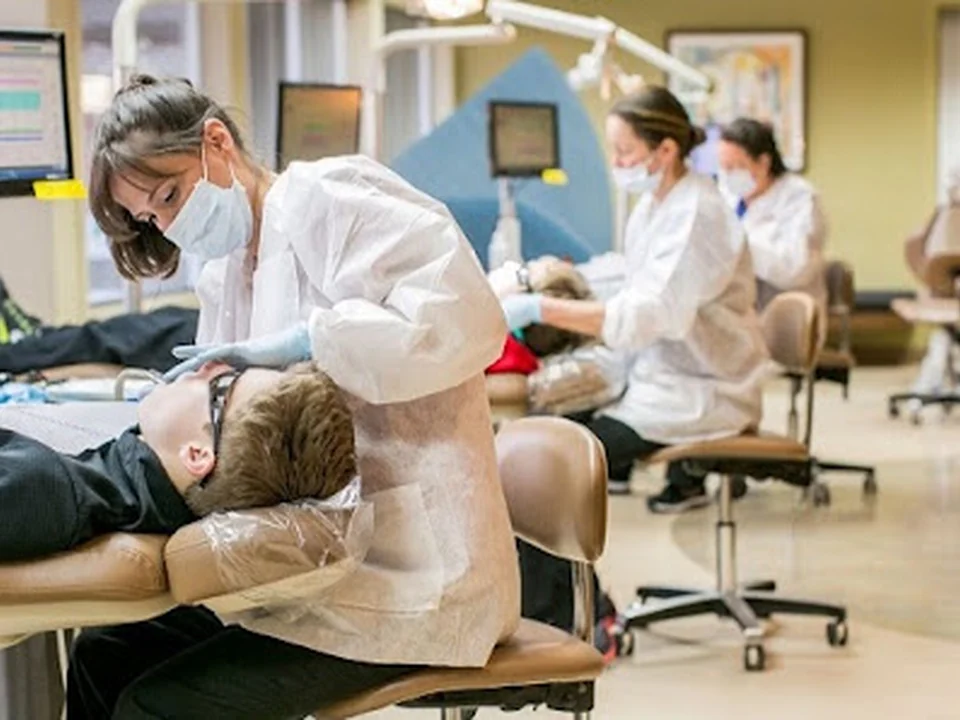 Roos Orthodontics, Seattle
