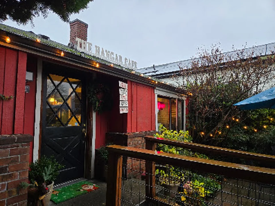 Hangar Cafe, Seattle