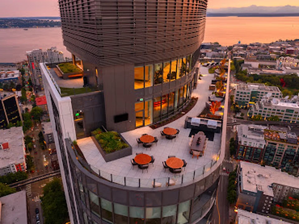 Spire Seattle Condominiums