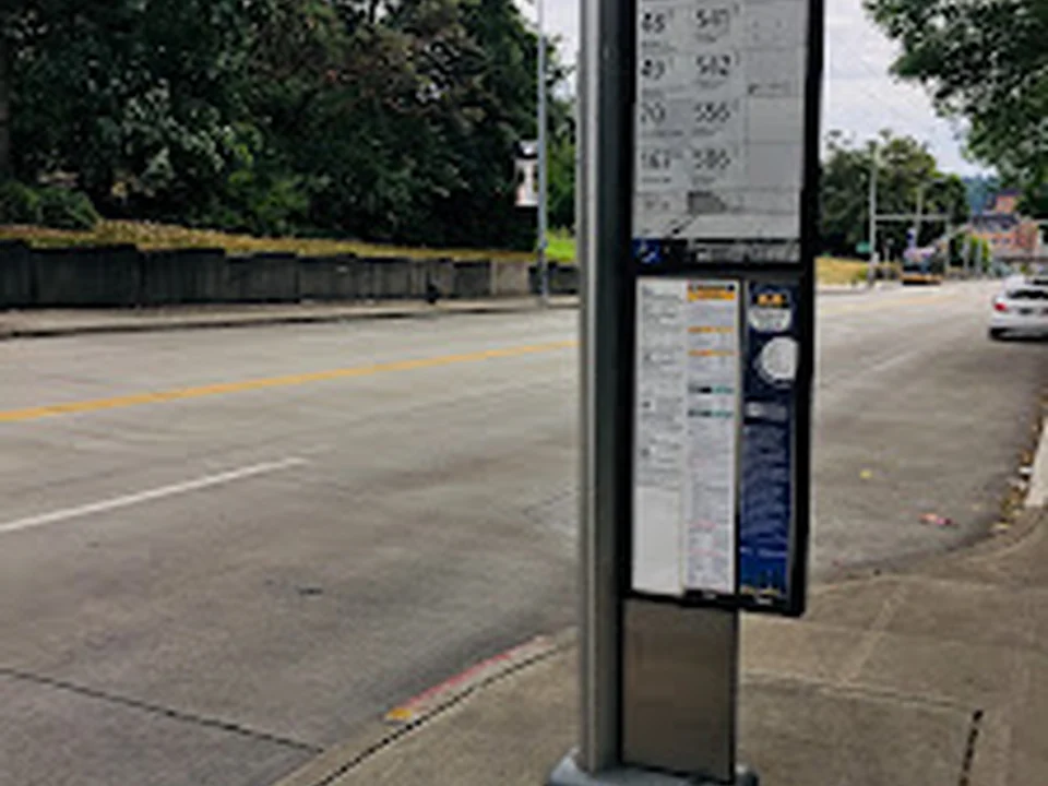 15th Ave NE & NE 43rd St, Seattle