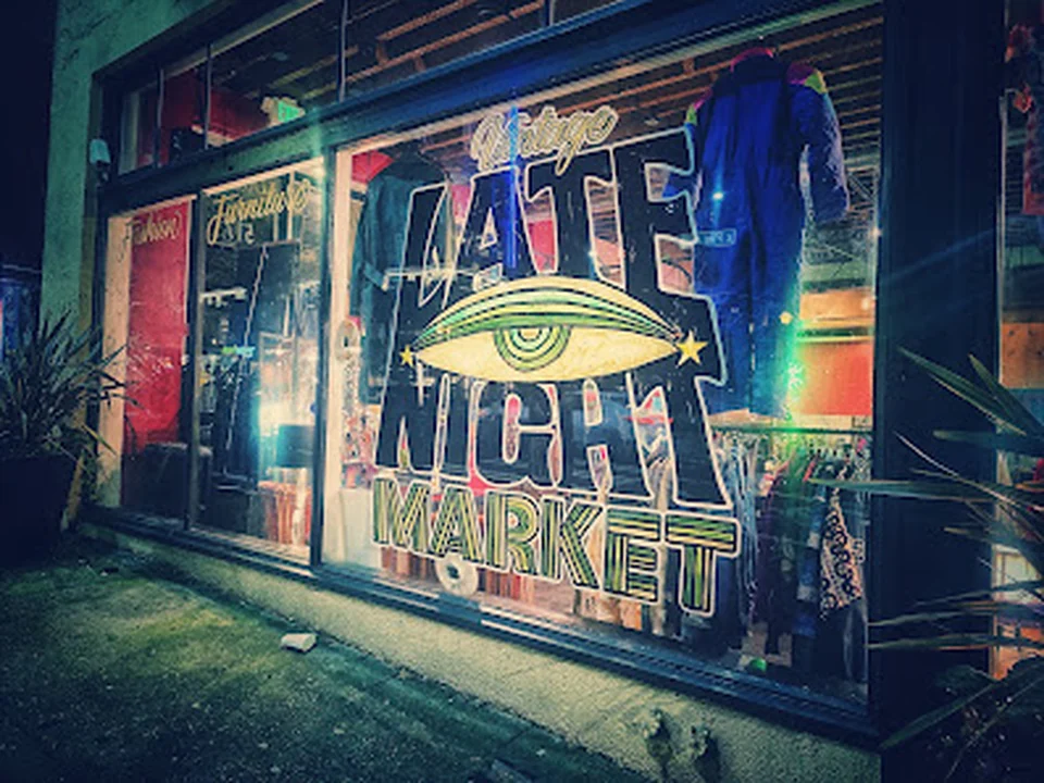 Late Night Vintage Mall, Seattle