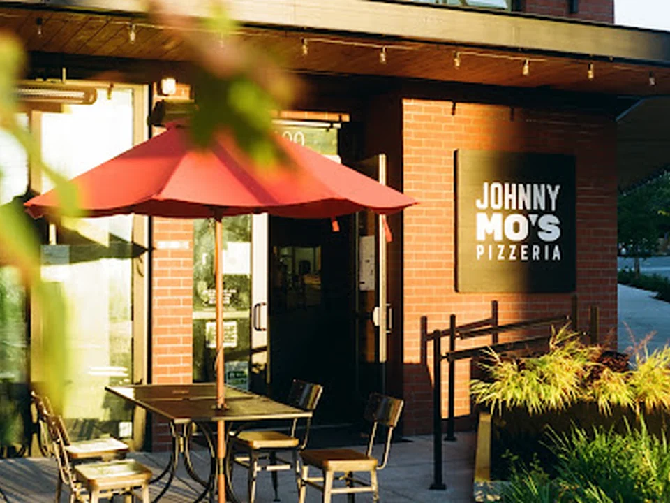 Johnny Mo's Pizzeria, Seattle