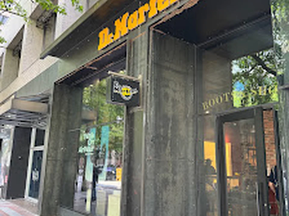 Dr. Martens Seattle 4th
