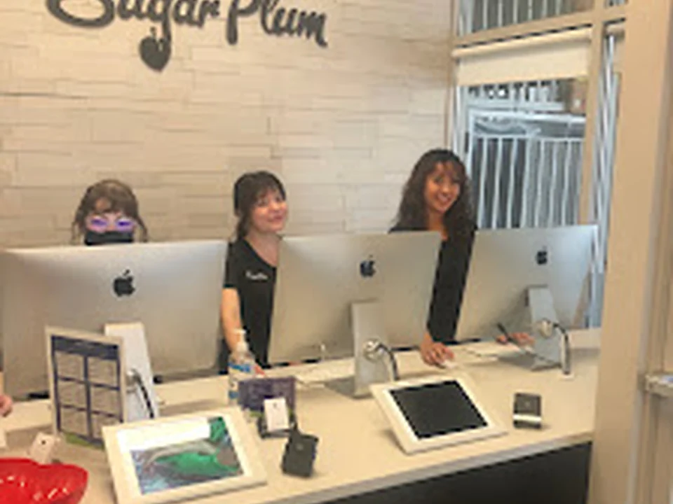 Sugar Plum: The Sugaring Experts - Roosevelt Way, Seattle