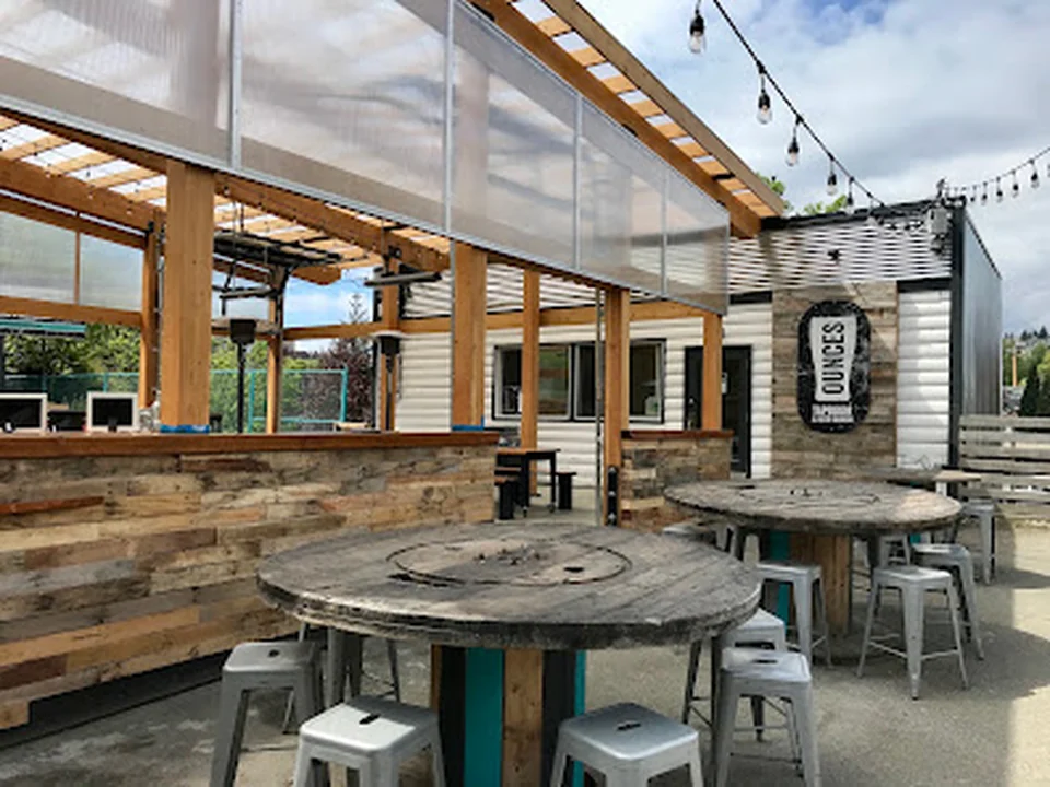 Ounces Taproom & Beer Garden, Seattle