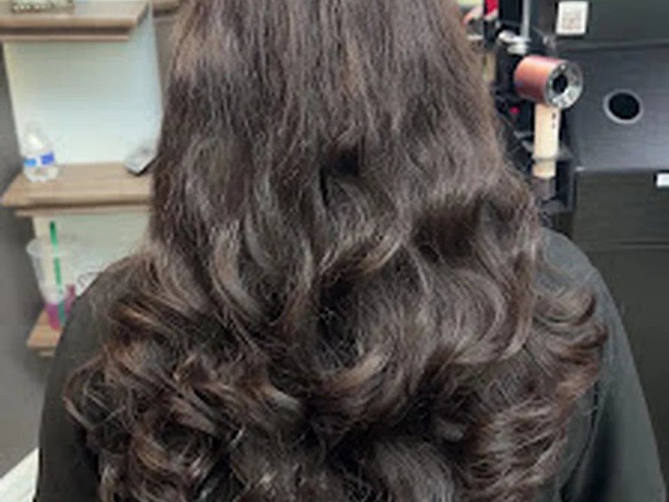 Linh's Hair Salon, Seattle
