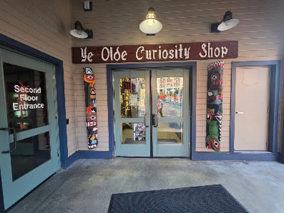 Ye Olde Curiosity Shop, Seattle