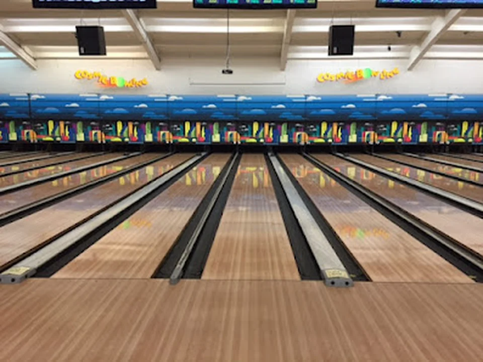Spin Alley Bowling, Seattle