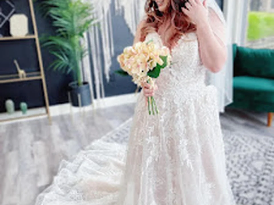 Embrace Bridal, Seattle