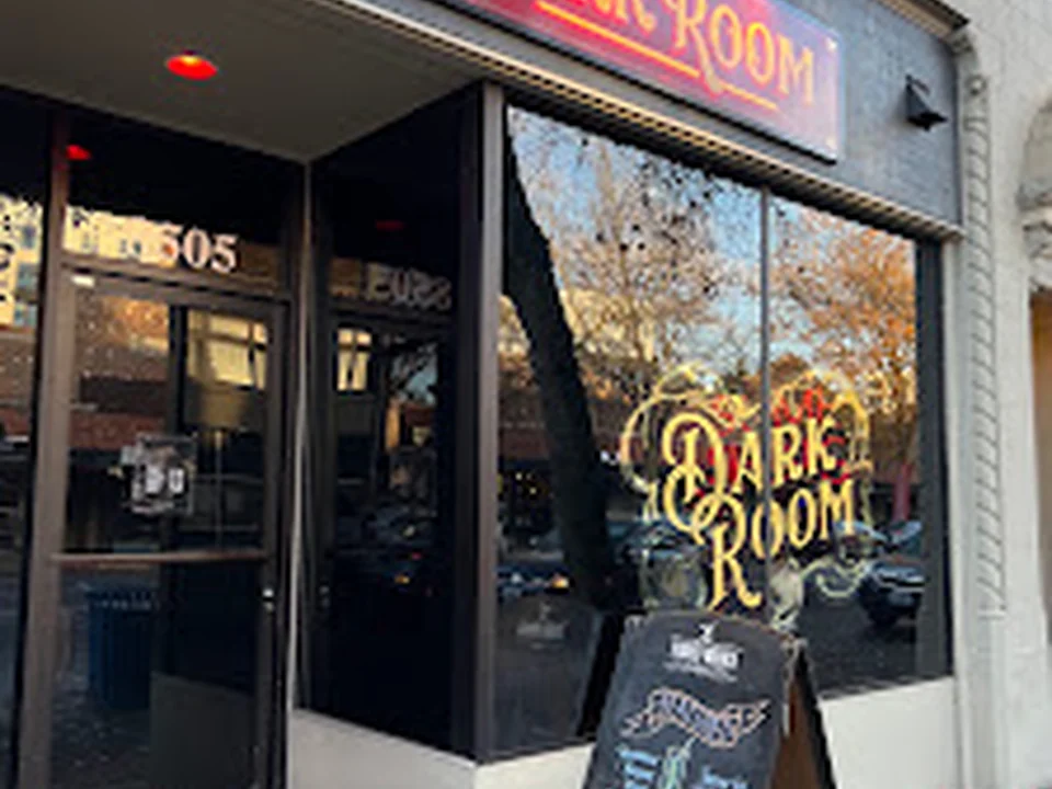 Dark Room, Seattle