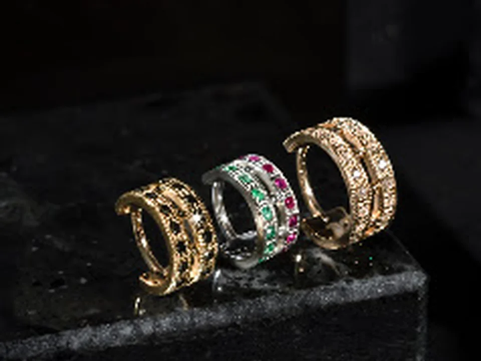 Evergold Piercing & Tattoo Studio, Seattle