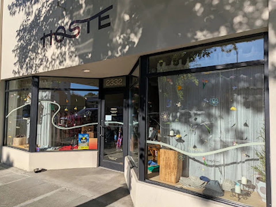 Hoste, Seattle