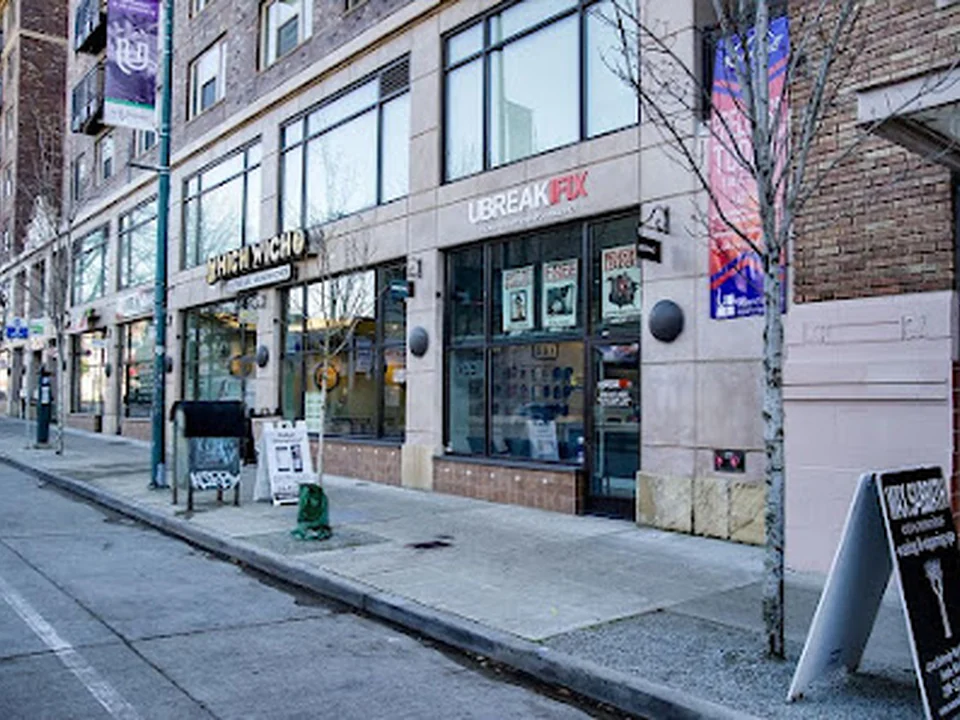 uBreakiFix - Phone and Computer Repair, Seattle