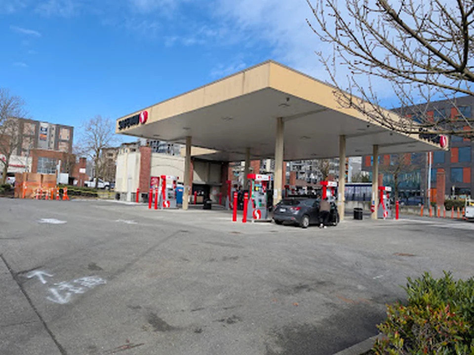 Safeway Fuel Station, Seattle