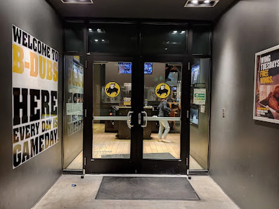 Buffalo Wild Wings, Seattle