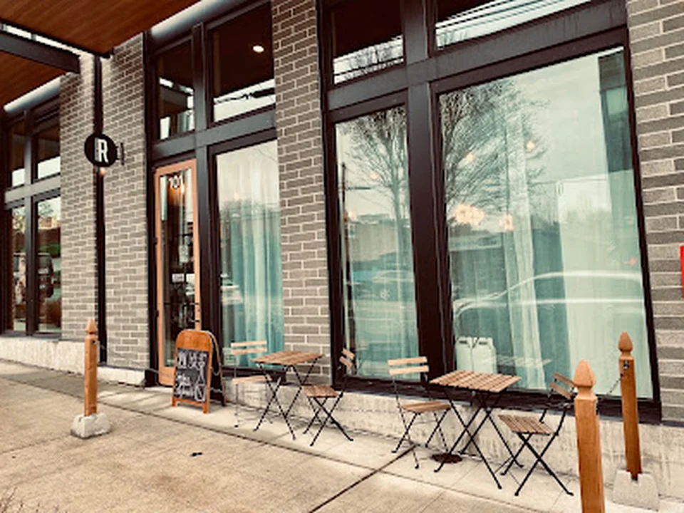 RESPITE Wine Bar + Bottle Shop, Seattle