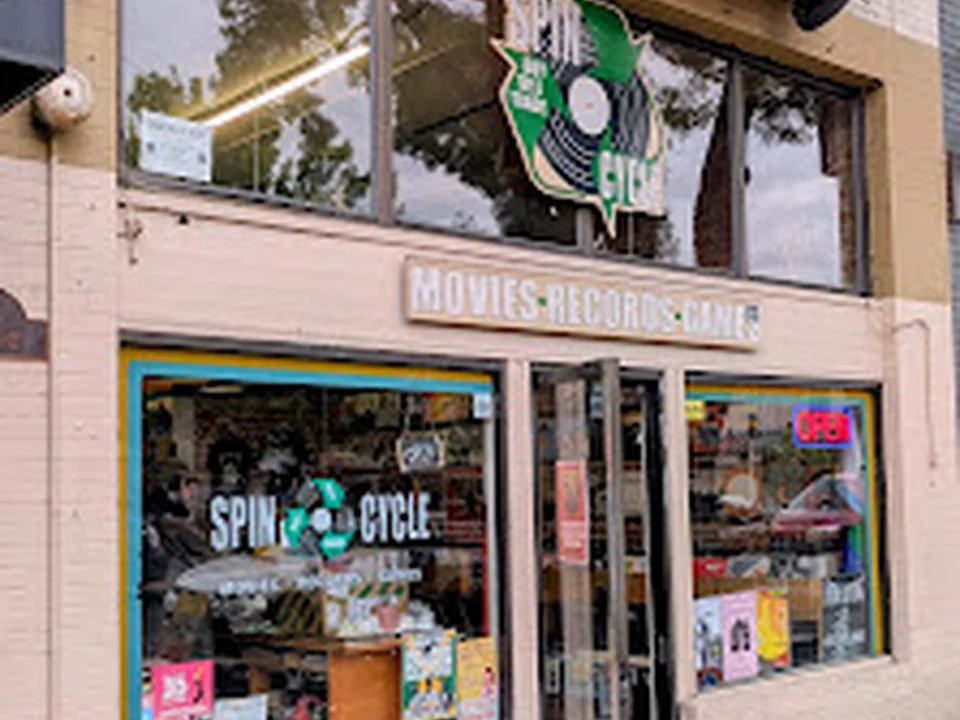 Spin Cycle Records Movies and Games, Seattle