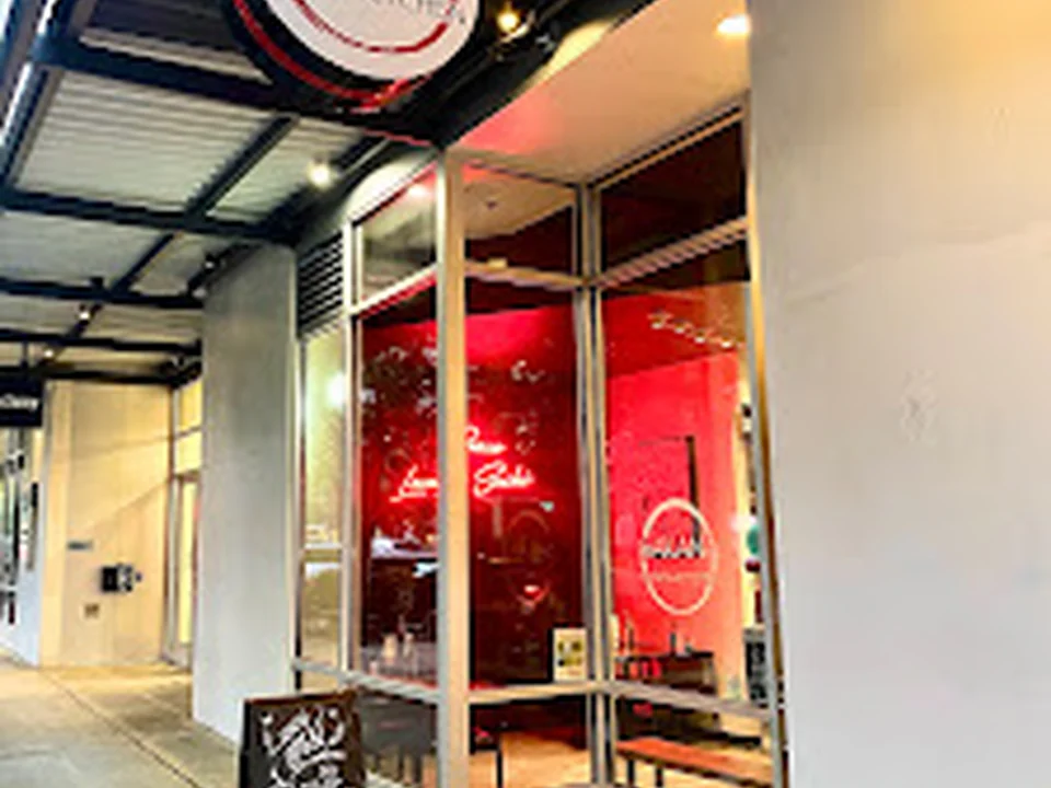 Sakana Sushi & Kitchen, Seattle