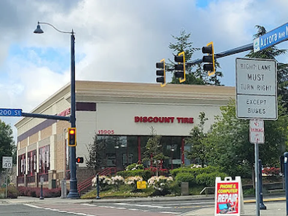 Discount Tire, Seattle