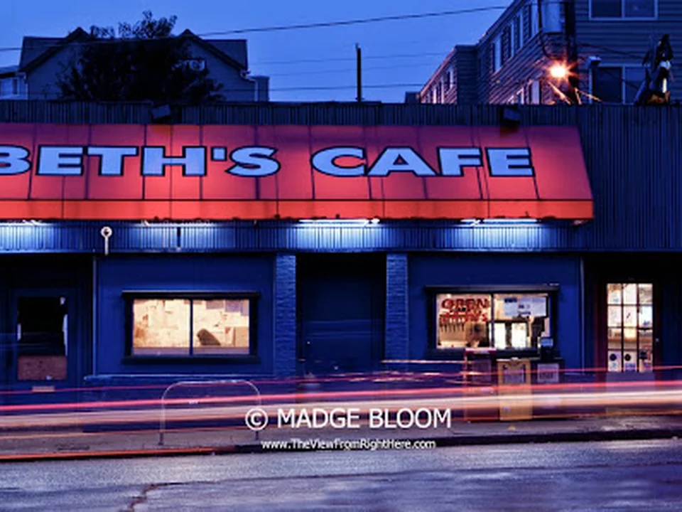 Beth's Cafe, Seattle