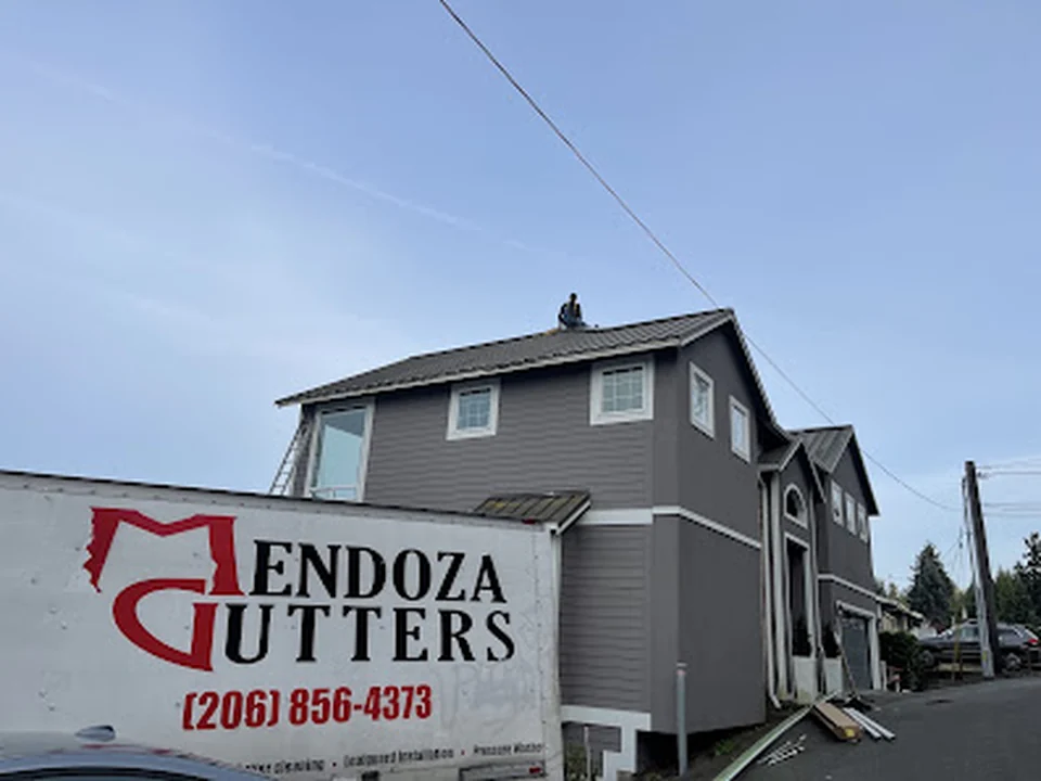 Mendoza Gutters, Seattle