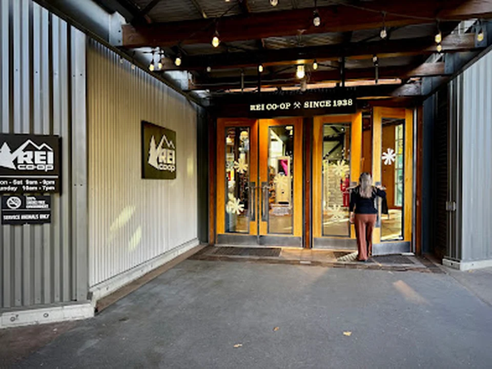 REI, Seattle