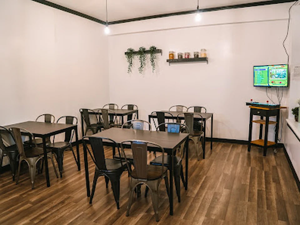 Luu’s Cafe, Seattle