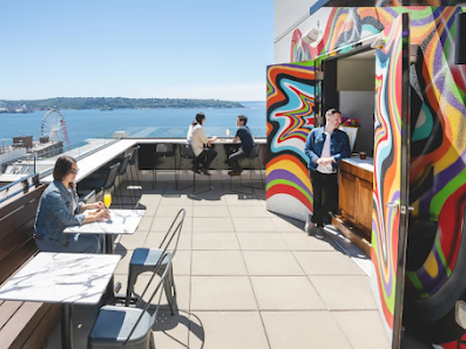 Little Ben's Rooftop Bar, Seattle