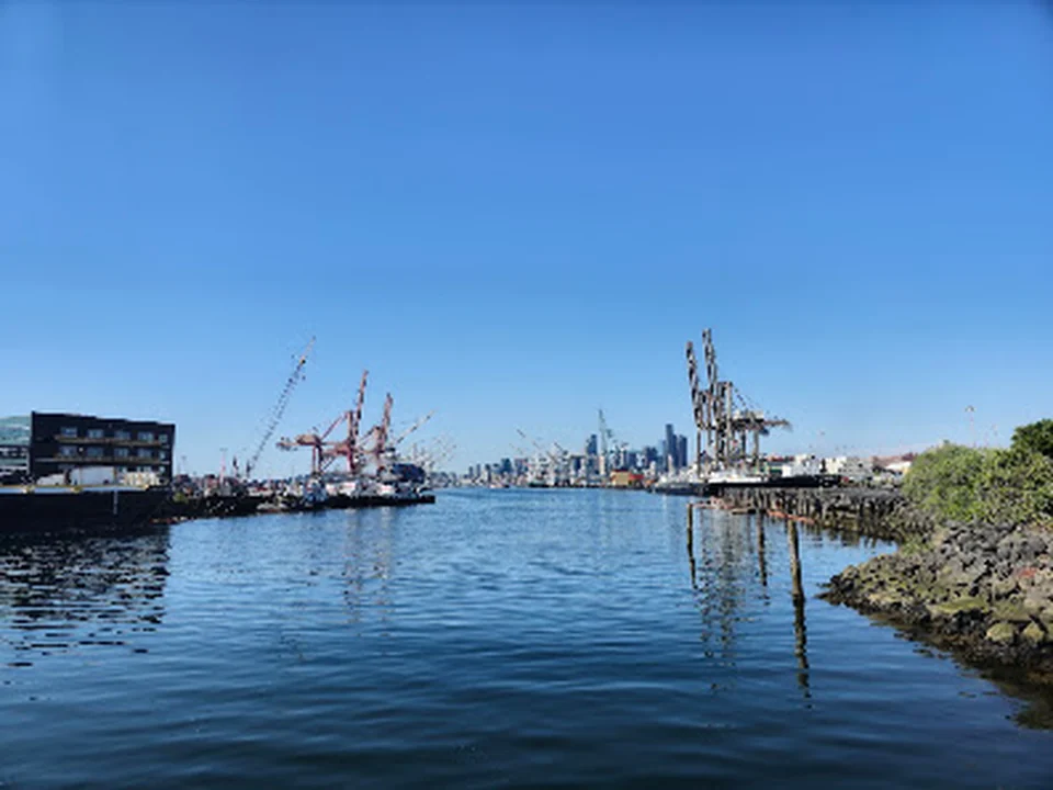 West Seattle Bridge Trail Fishing Dock