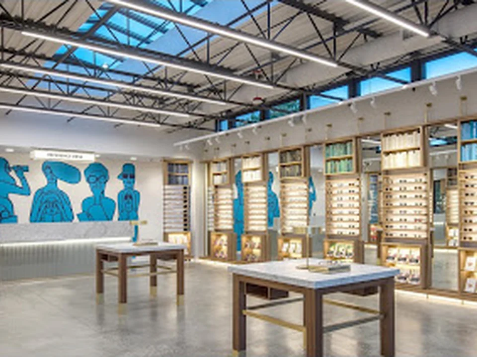 Warby Parker University Village, Seattle