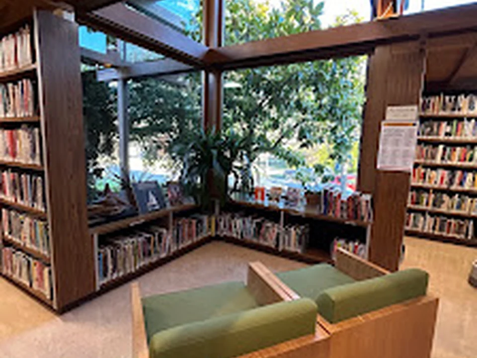 Magnolia Branch - The Seattle Public Library