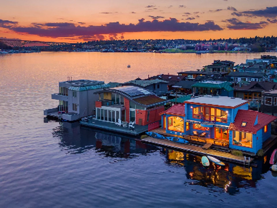 Chris Kallin - Seattle by Design Group @ Sotheby's Realty