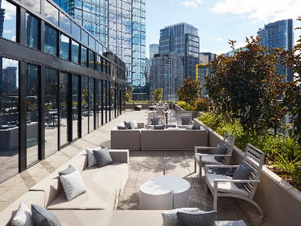 Level Seattle - South Lake Union
