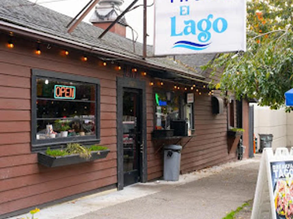 Tacos El Lago, Seattle