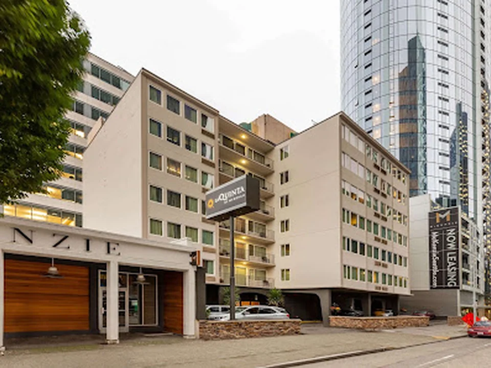La Quinta Inn & Suites by Wyndham Seattle Downtown