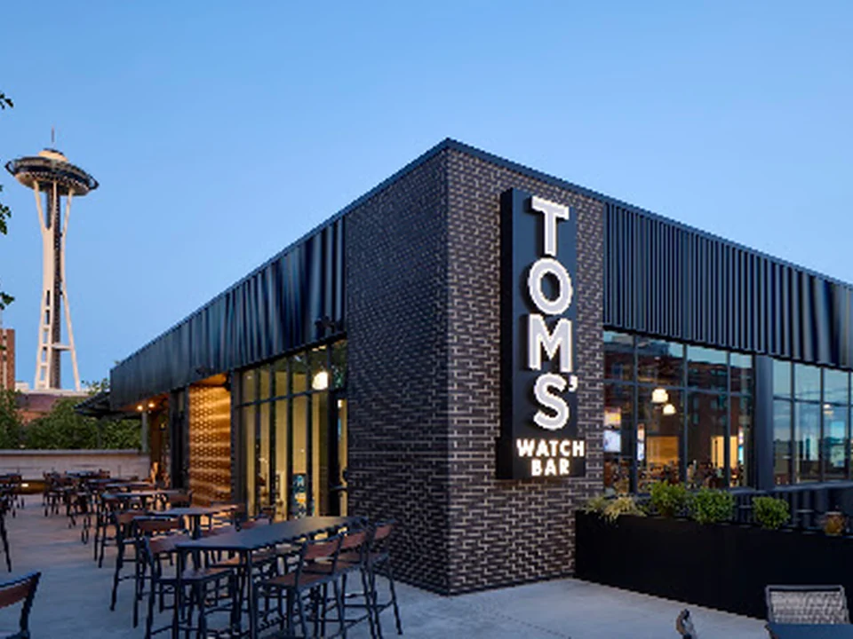 Tom's Watch Bar - Seattle Center