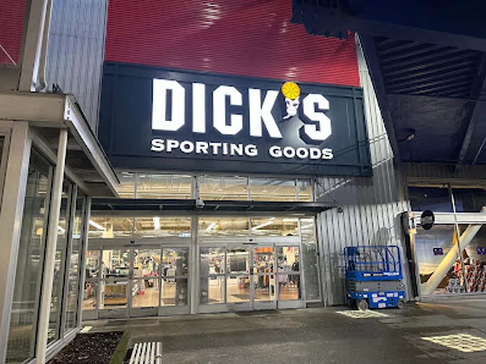 DICK'S Sporting Goods, Seattle
