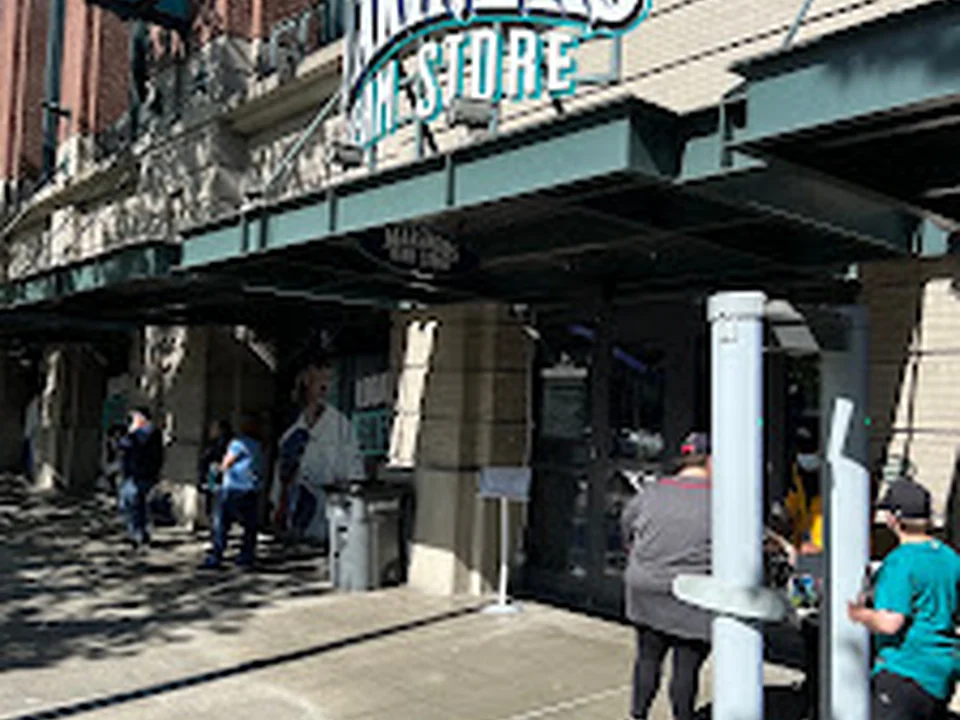 Mariners Team Store, Seattle