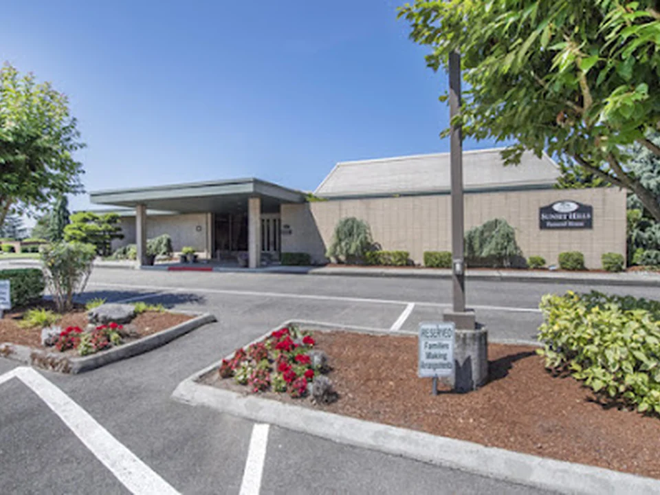 Sunset Hills Memorial Park & Funeral Home, Seattle