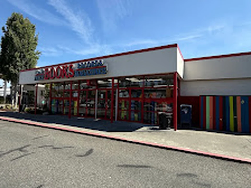 Half Price Books, Seattle