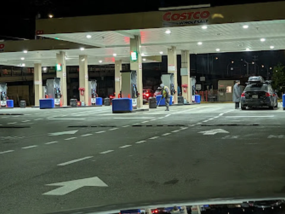 Costco Gas Station, Seattle