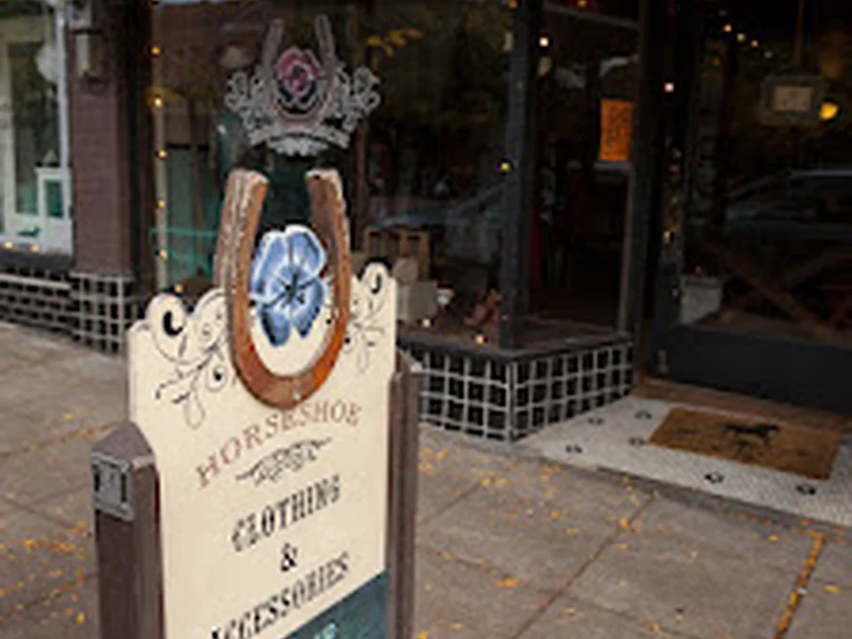 Horseshoe, Seattle