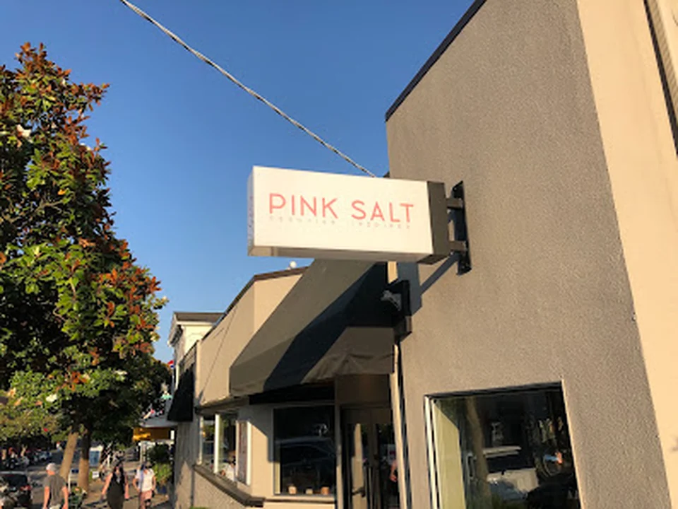Pink Salt Restaurant & Lounge, Seattle