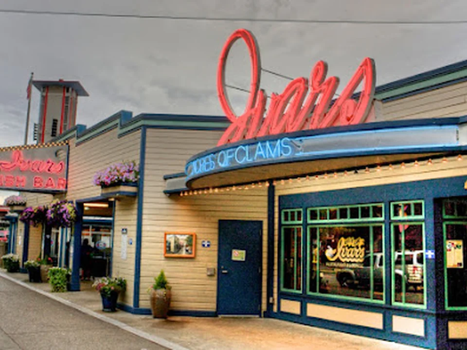 Ivar's Acres of Clams, Seattle